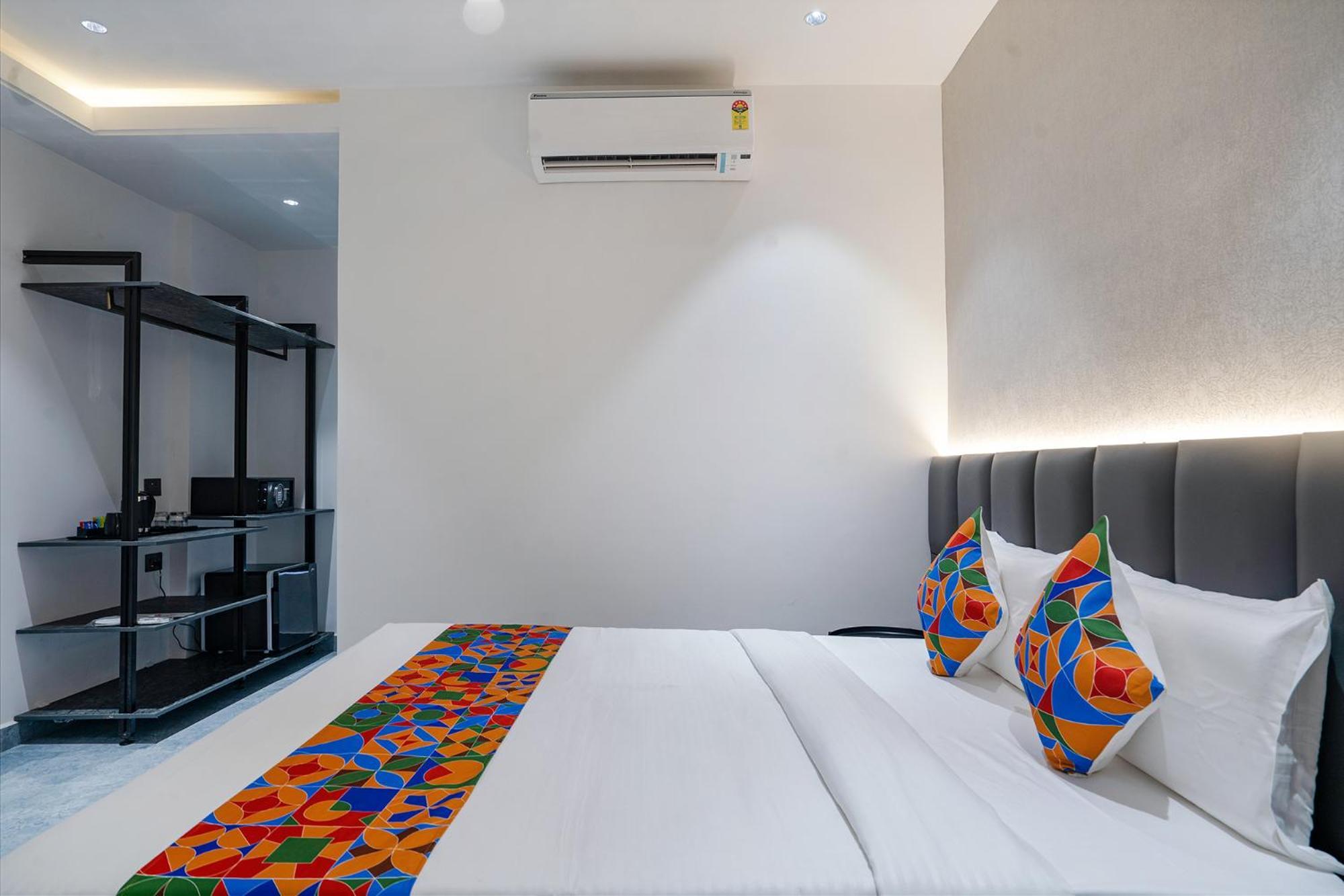 Fabhotel Prime Cloud 5 Studios حيدر أباد المظهر الخارجي الصورة