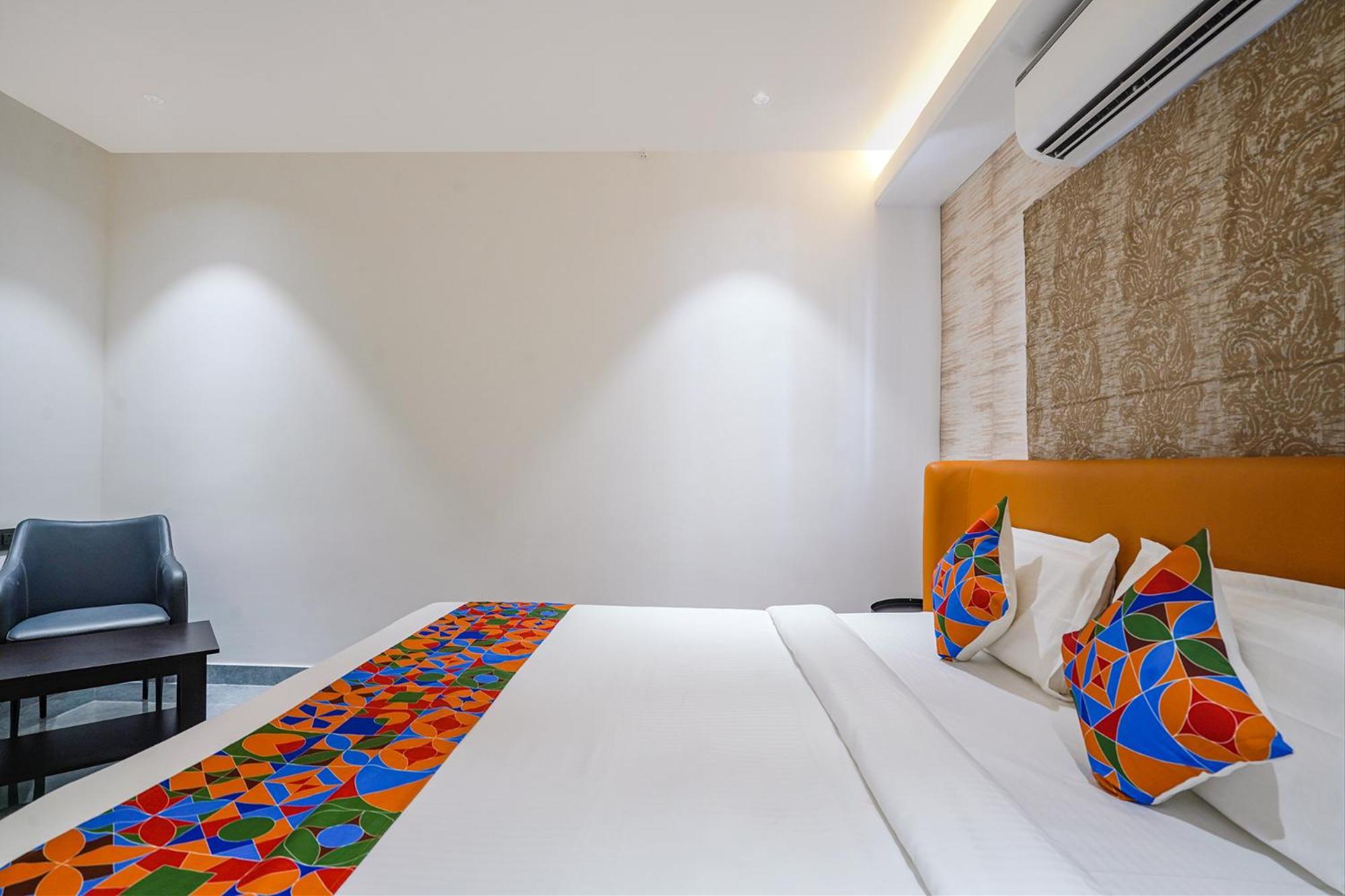 Fabhotel Prime Cloud 5 Studios حيدر أباد المظهر الخارجي الصورة