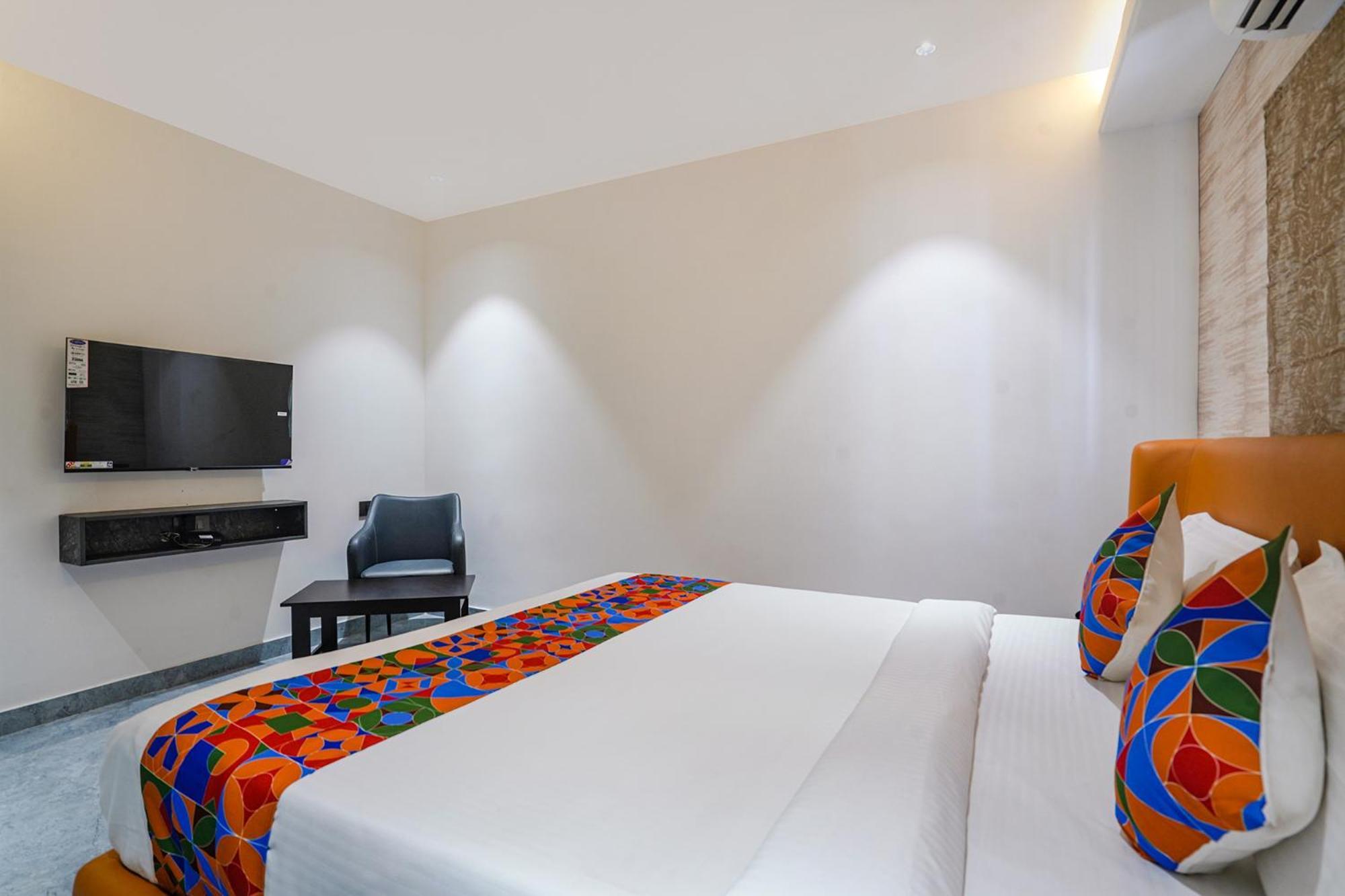 Fabhotel Prime Cloud 5 Studios حيدر أباد المظهر الخارجي الصورة