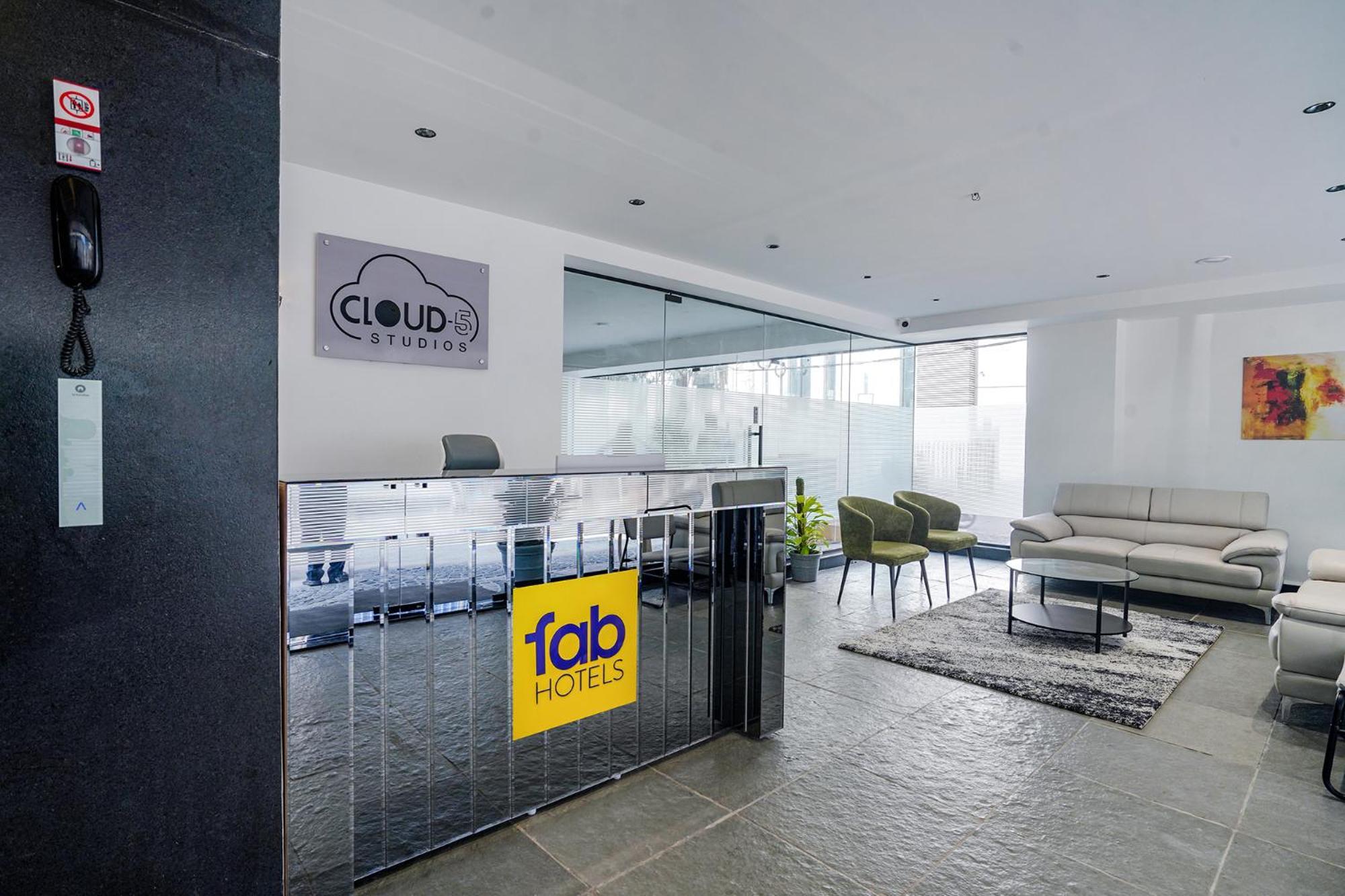 Fabhotel Prime Cloud 5 Studios حيدر أباد المظهر الخارجي الصورة